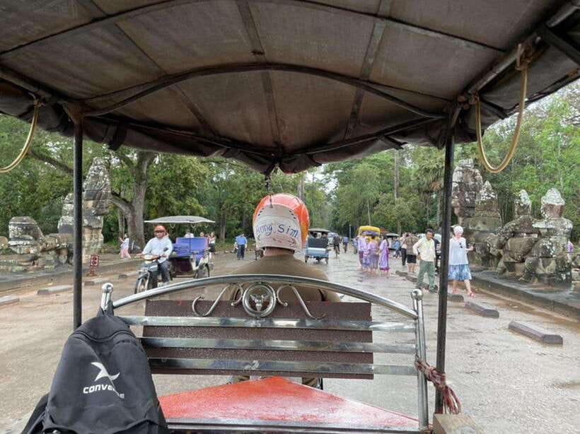 Siem Reap : Private Tuk-Tuk Tour of the Magnificent Temples. - Angkor Wat: start with Cambodia’s great monument