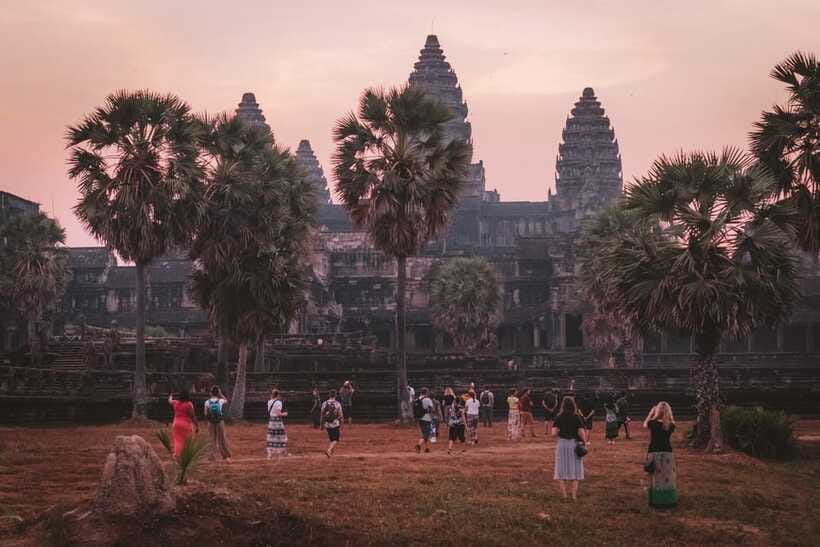 Siem Reap Sunrise Angkor Wat Temple Tour - How the transport affects the experience
