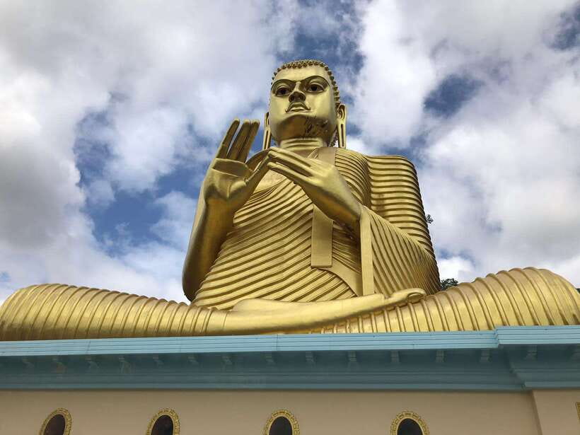 Sigiriya Lion's Rock & Dambulla Golden Cave Temple Trip - Key points to know before booking