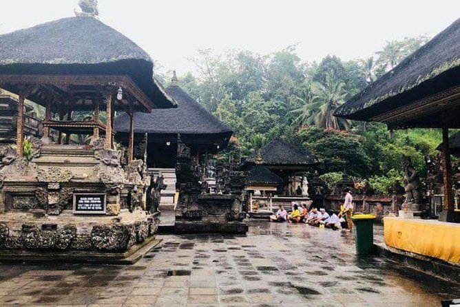 Skip the Line Tirta Empul Temple Entrance Ticket All Inclusive - Transport, timing, and possible shopping pressure
