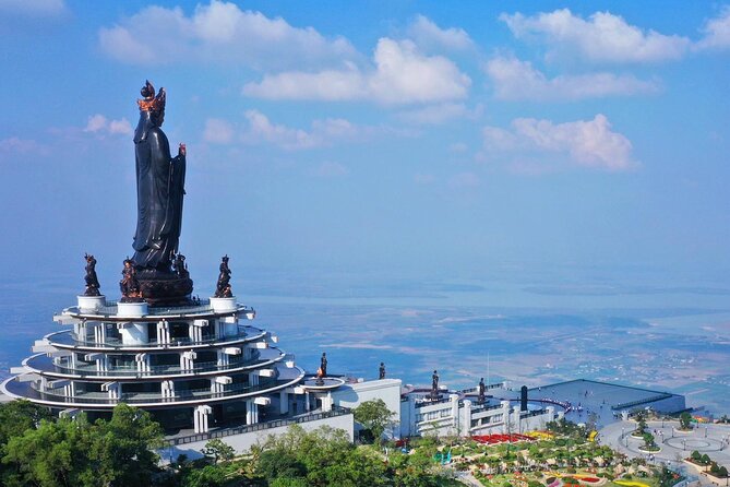 Small-Group 1-day: Cao Dai Temple & Ba Den Mountain - Lunch, transport, and the comfort factor