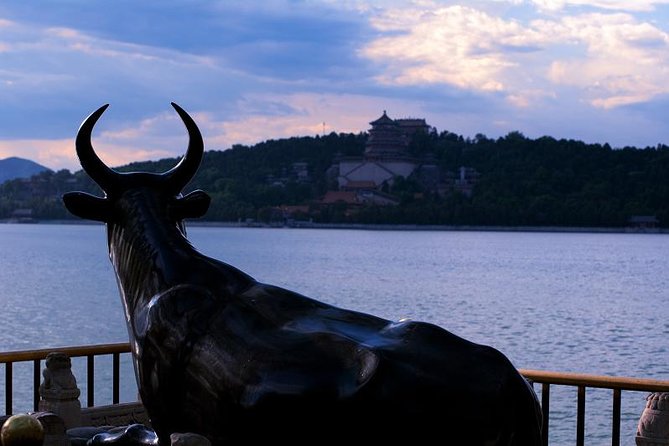 Small Group Beijing Temple of heaven and Summer Palace with Pearl market - What the $128 price really buys you