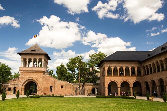 Small Group Tour to Mogosoaia Palace and Snagov Monastery - Five useful things to know before booking