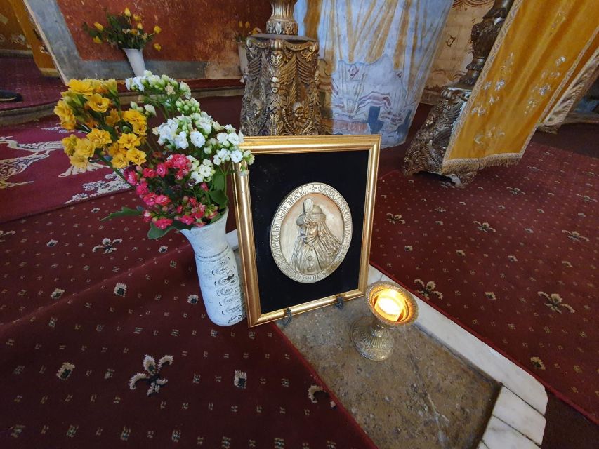 Snagov Monastery, Ceaușescu Mansion, & Village Museum - 6h - Why this six-hour route works