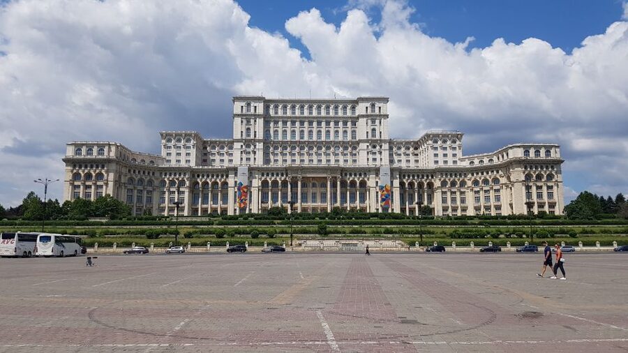 Snagov Monastery, Ceaușescu Mansion, & Village Museum - 6h - The Palace of the Parliament and the final city time