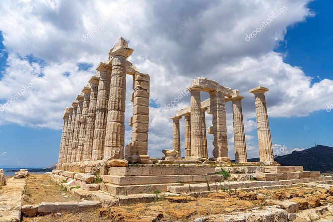 Snorkeling and swimming tour to the Poseidon's temple at Sounio cape - Legrena Beach and the Blue Hole swim