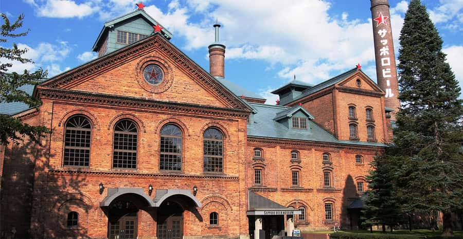 Sopporo: Hokkaido Shrine and Atama Daibutsu Full-Day Tour - Plan your seafood stop before you arrive hungry
