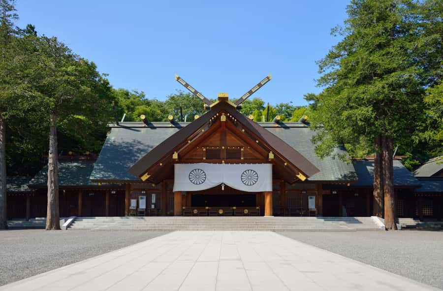 Sopporo: Hokkaido Shrine and Atama Daibutsu Full-Day Tour - How much value do you get for $67?