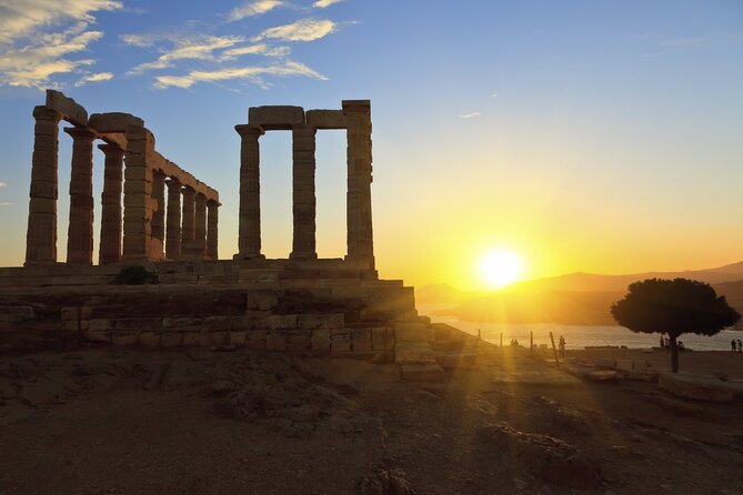 Sounio Sea Kayak Tour to the Temple of Poseidon full program - Greek lunch at Sounio Beach