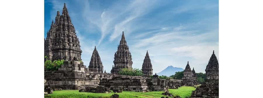 Sultan Palace, Water Castle & Prambanan Temple Guided Tour - Inside the Sultan’s Palace, the Kraton