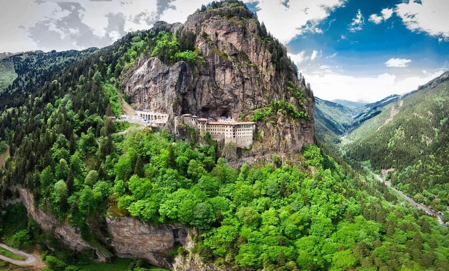 Sümela Monastery&Uzungöl: Daily Group Tour - The tiled bridge photo stop