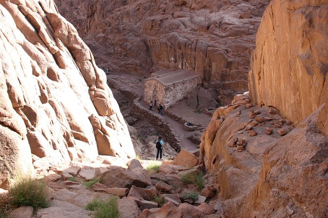 Sunrise at Mt.Sinai and St.Catherine monastery. Entrance included - How the guides affect the experience