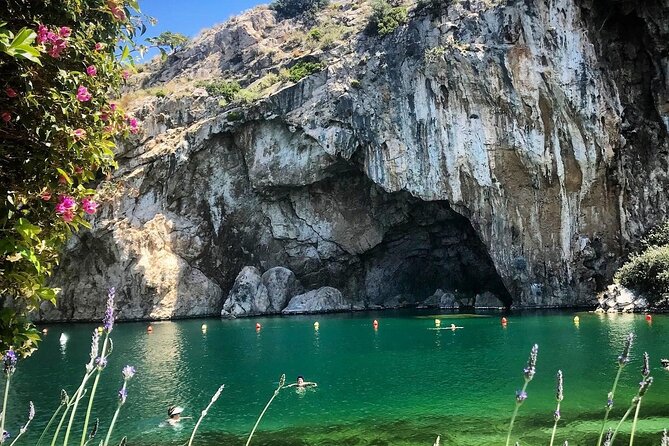 Sunset Private Tour to Poseidon Temple & Vouliagmeni Thermal Lake - Who should book this outing?