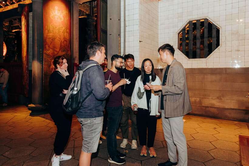 Taipei's Origin & Longshan Temple - Taiwan Cultural Tour - Buddhism, Taoism, and Taiwanese folk belief