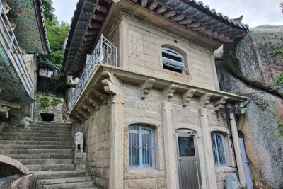 Temple Tour : Byeongpungam Seokbulsa Temple [Hiking+Cable car]