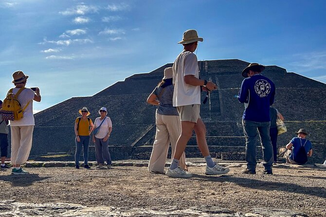Teotihuacan, Guadalupe Shrine & Tlatelolco Day Tour with Lunch - Obsidian, Tequila, and the Shopping Break