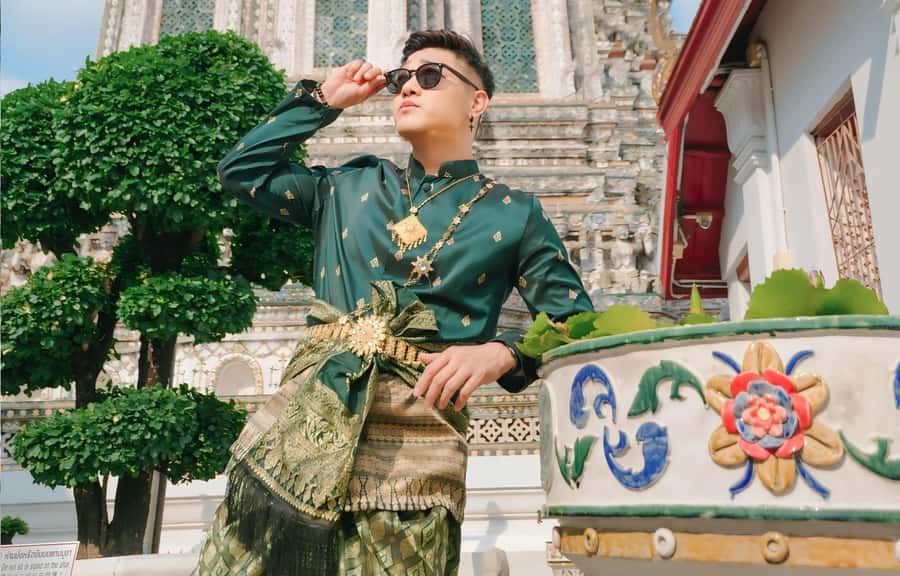 Thai Costume Photographer at Wat Arun/Pho in Bangkok - Timing, meeting arrangements, and practical planning