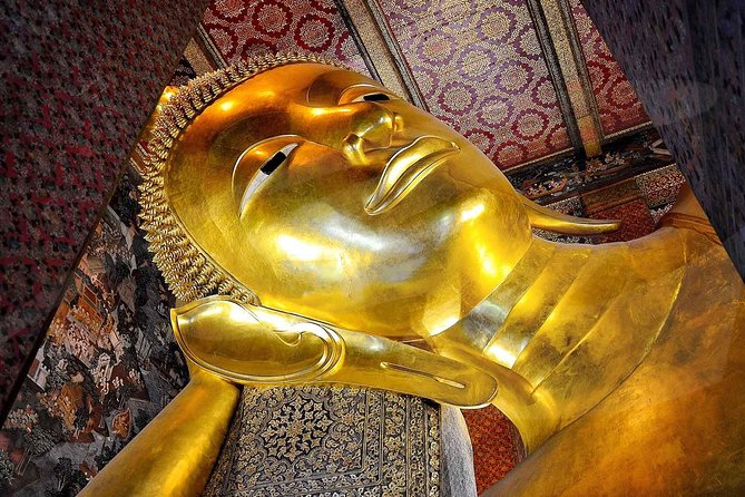 The Grand Palace, Wat Phra Kaew, Wat Pho Tour with Massage option - The guide matters more than the vehicle