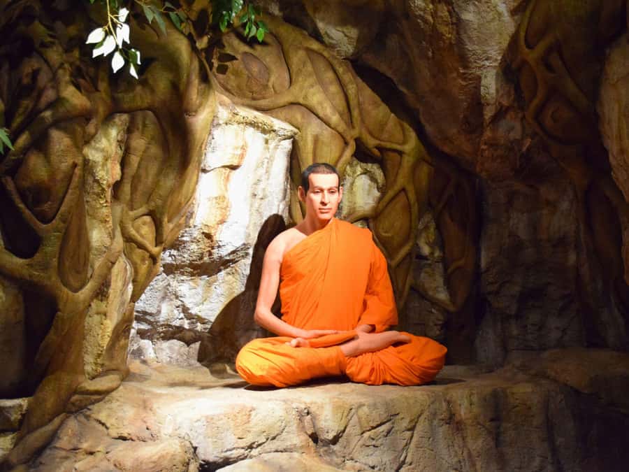 The Souls BKK: Floating Market, Dragon Temple, Na Satta Park - Wat Samphran, the Dragon Temple