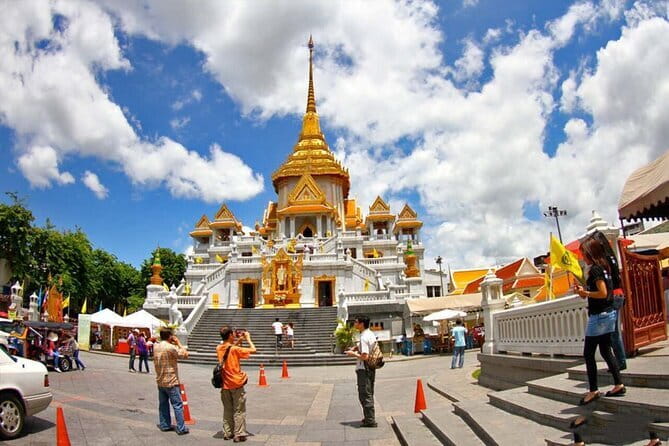 Three Temple River Cruise with Wat Pho, Wat Arun and Wat Rakhang - Wat Rakhang, the Temple of the Bells