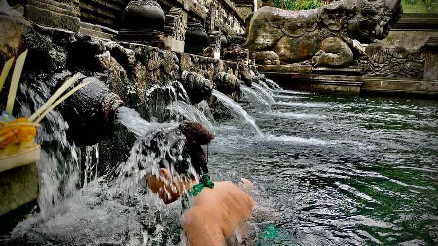 Tirta Empul: Temple Tour with Optional Spiritual Cleansing - Key points to know before you book