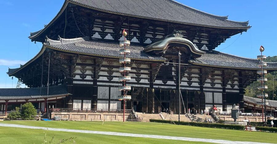 Todaiji Temple, Kasuga Shrine and Nara Park Guided Full Tour - The stairs and views at Nigatsu-do