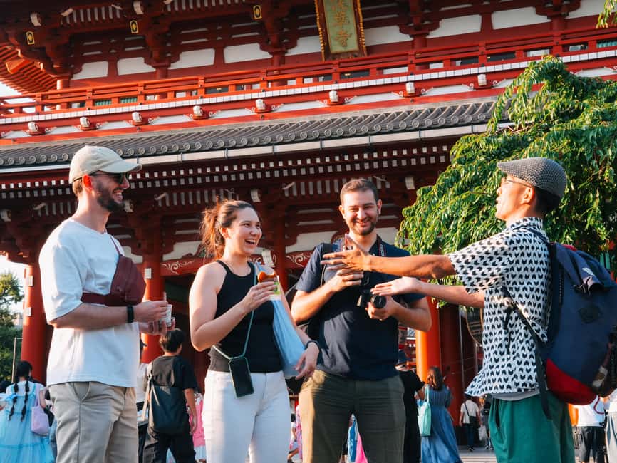 Tokyo: Asakusa & Tokyo’s Oldest Temple Senso-ji Walking Tour - Kaminarimon Gate and the Start of the Story