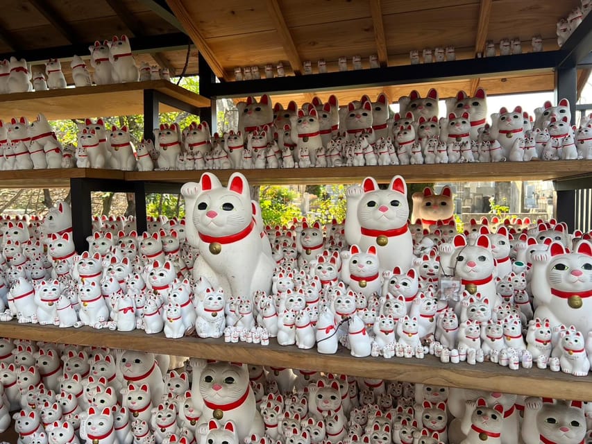 Tokyo: Gotokuji Culture Walk & Lucky Cat Temple Experience - Incense and the cat-shaped sweet