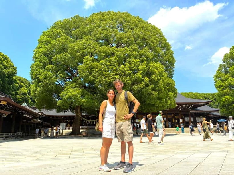 Tokyo: Meiji Jingu Shrine & Inner Garden Guided Tour (2h) - The sake barrels and the Eternal Forest