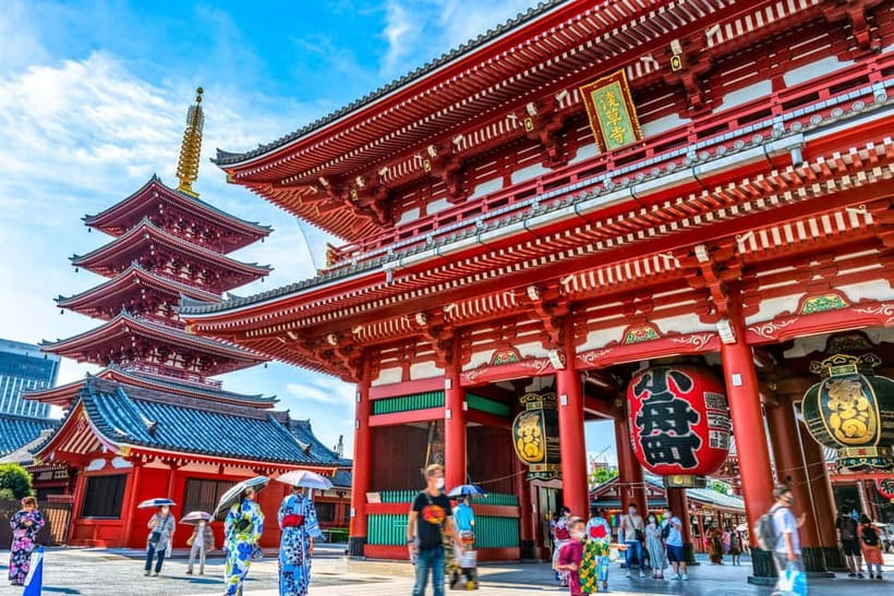 Tokyo Morning Tour: Meiji Shrine, Asakusa & Fish Market - Meiji Shrine gives the morning a quiet start
