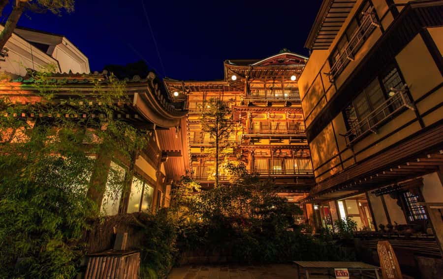 Tokyo/Nagano: private Tour with Snow Monkey Park & Temples - The winter Kamakura Snow Dome Village