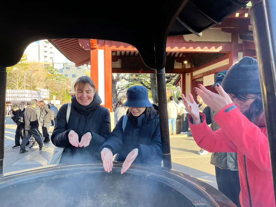 Tokyo: Old Town Asakusa Guided Tour -Senso-ji Temple Visit - First stop: Asakusa Culture Tourist Information Center