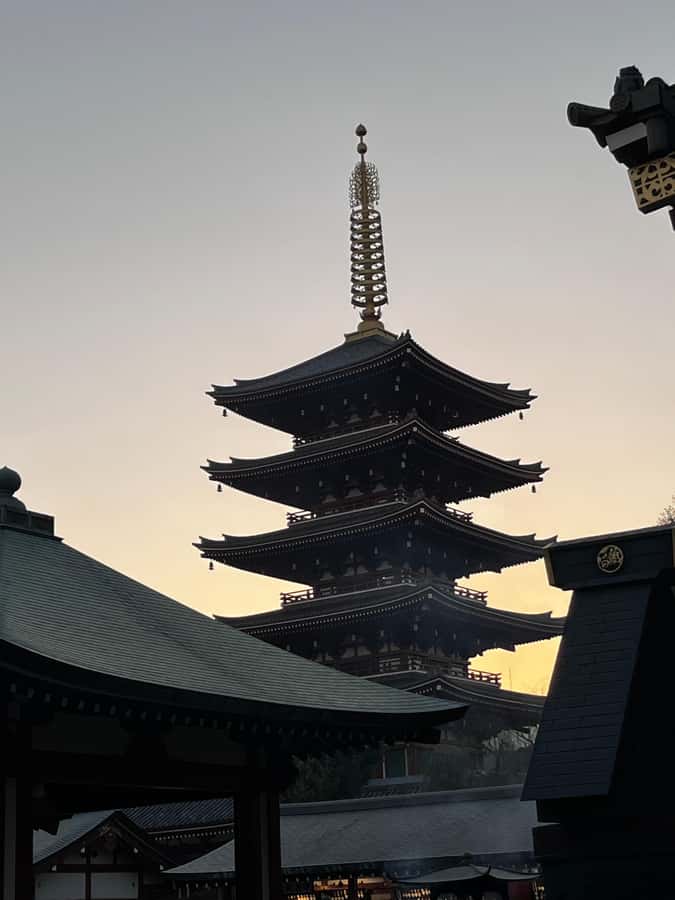 Tokyo: Old Town Asakusa Guided Tour -Senso-ji Temple Visit - Senso-ji Temple: the central 40 minutes