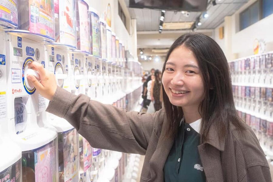 Tokyo: Private Meiji Shrine & Harajuku Highlights Tour - Meiji Shrine: a quiet change of pace
