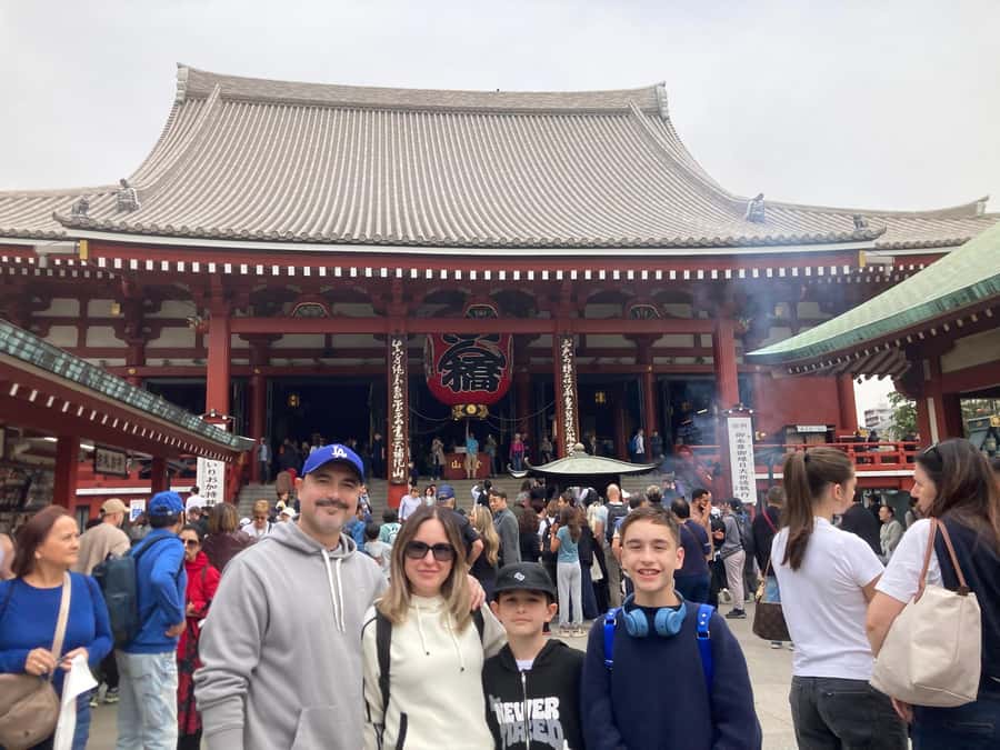 Tokyo: Sensoji Temple & Street Food: Private Tour with guide - Senso-ji Temple and the Meaning Behind the Visit