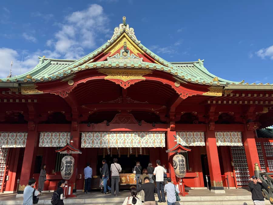 Tokyo: Visit 5 Shrines & Collect Goshuin on Private Tour - Why the private car matters in Tokyo