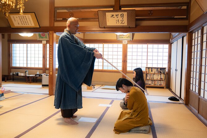 Tokyo Zen Meditation at Private Temple with Monk - Seated meditation with the monk
