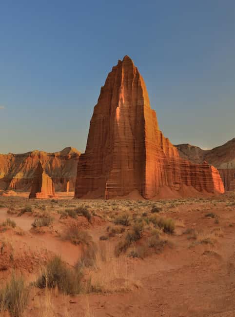 Torrey: Capitol Reef Temples of the Sun & Moon Private Tour - Who should book this Capitol Reef tour?