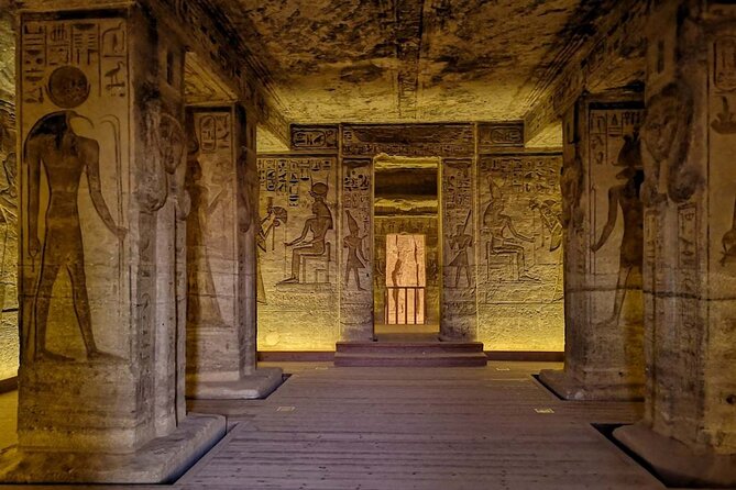 Tour to Abu Simbel Temples from Aswan - The guide and the on-site explanation