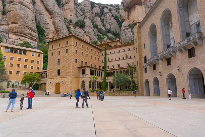 Transfer to Montserrat Monastery from Barcelona - Meeting at Estació de França at 8:00 am