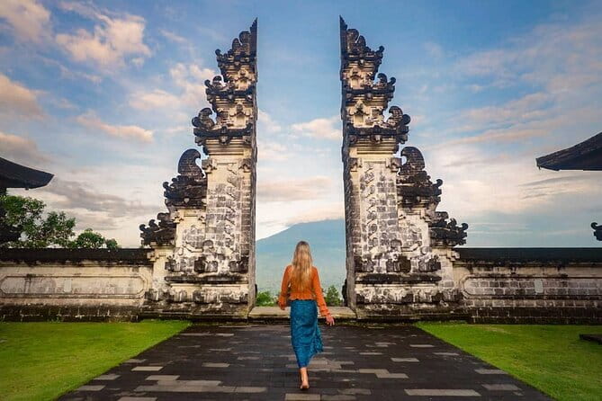 Ubud Full-Day Private Tour: Waterfall, Temple, Rice Terrace. - Sacred Monkey Forest Sanctuary: the day’s most memorable walk