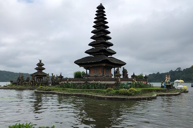 Ulun Danu Bratan Temple with Tanah Lot Sunset - Ulun Danu Bratan in the mountain air