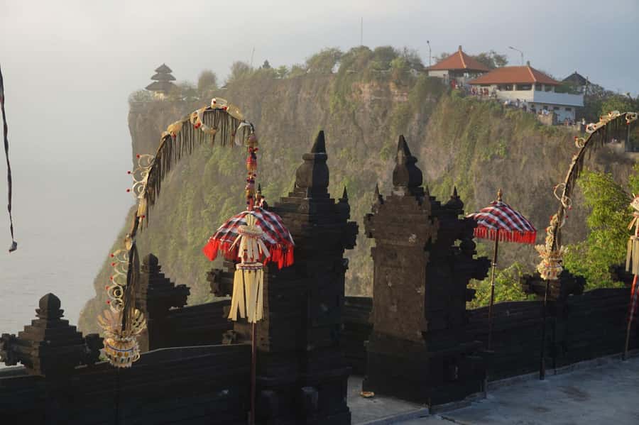 Uluwatu Sunset Temple - Kecak Dance Show & Seafood Dinner - Should you book this Uluwatu evening?