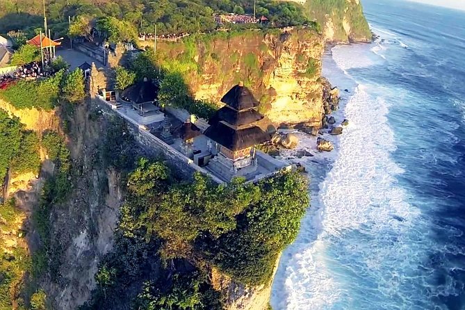 Uluwatu Temple, Beaches and Southern Bali Tour - Uluwatu Temple is about the cliff, not the building