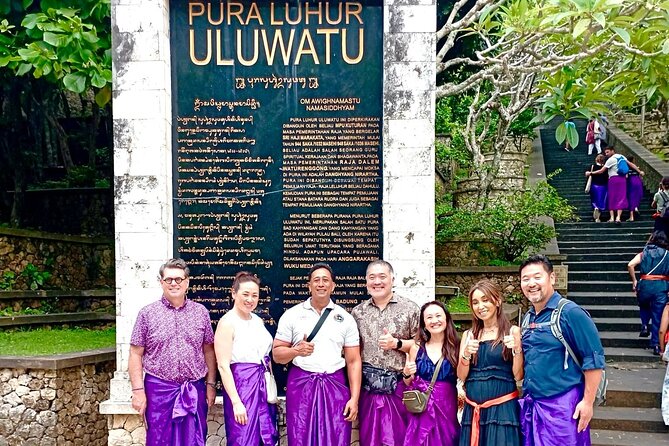Uluwatu Temple Entry and Kecak Fire Dance Ticket - Managing Uluwatu’s quick-handed monkeys