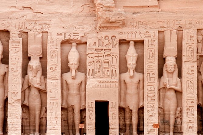 Visit Abu Simbel temple from Aswan by private A/C vehicle - Arriving at the Abu Simbel Temple Complex