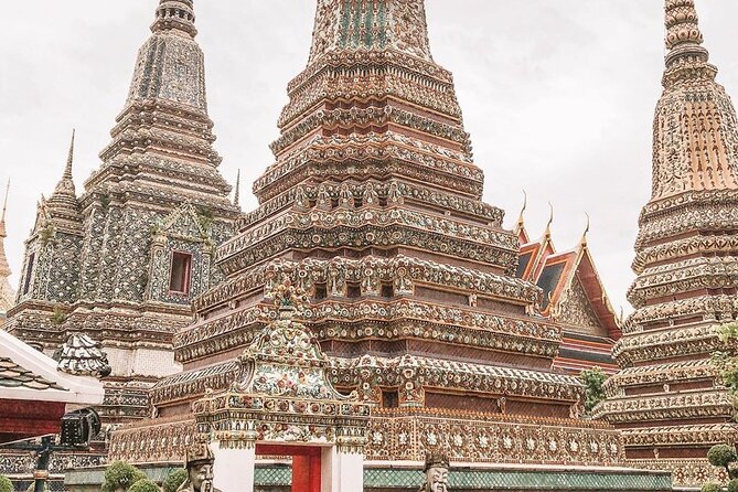 Visit Wat Pho and Wat Arun with Local Expert - Wat Arun: towers beside the Chao Phraya
