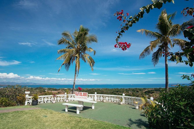 Vuda Lookout, Vesisei Village, Market, Temple & Garden of Sleeping Giant Tour - Sri Siva Subramaniya Swami Temple in Nadi