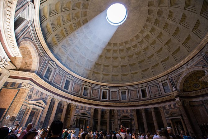 Walking Guided Tour and Rome's Iconic Temple Pantheon Entrance - Reaching the Pantheon, Rome’s great architectural surprise