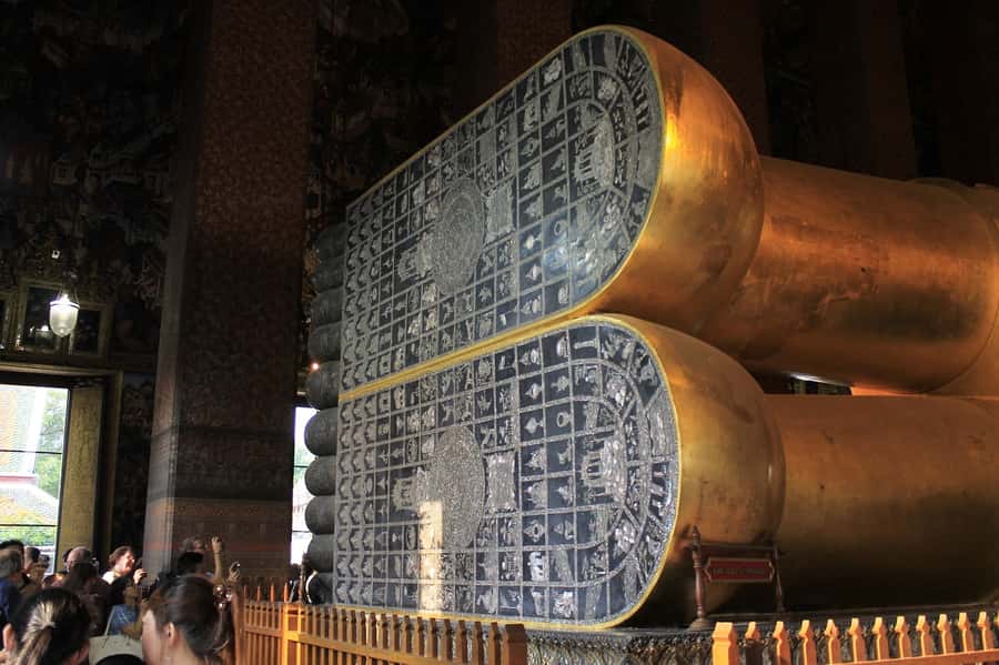 Wat Pho, Wat Arun and Wat Hong Rattanaram Private Tour - Crossing the Chao Phraya to Wat Arun